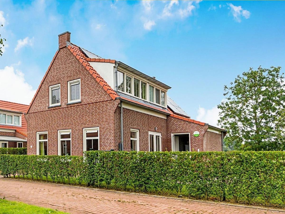 Cozy Detached House Near With Garden And Two Terraces Holiday home
