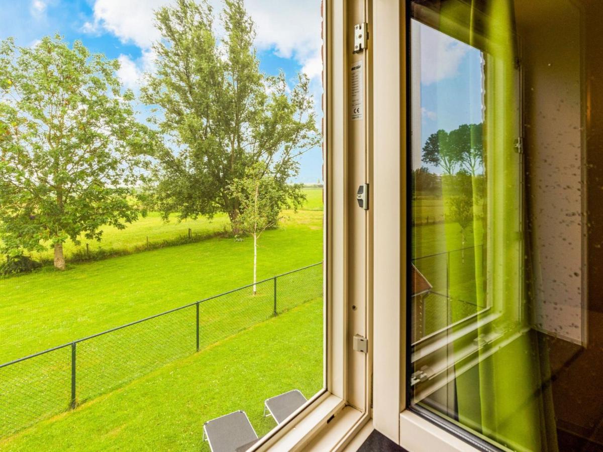 Cozy Detached House Near With Garden And Two Terraces Holiday home